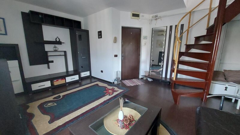 Brancoveanu, inchiriere apartament penthouse camere 10 min. metrou